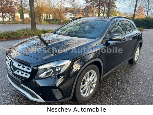 Mercedes-Benz GLA 180 BusinessP/SportSitz/Navi/PTS/Kam/Keyless