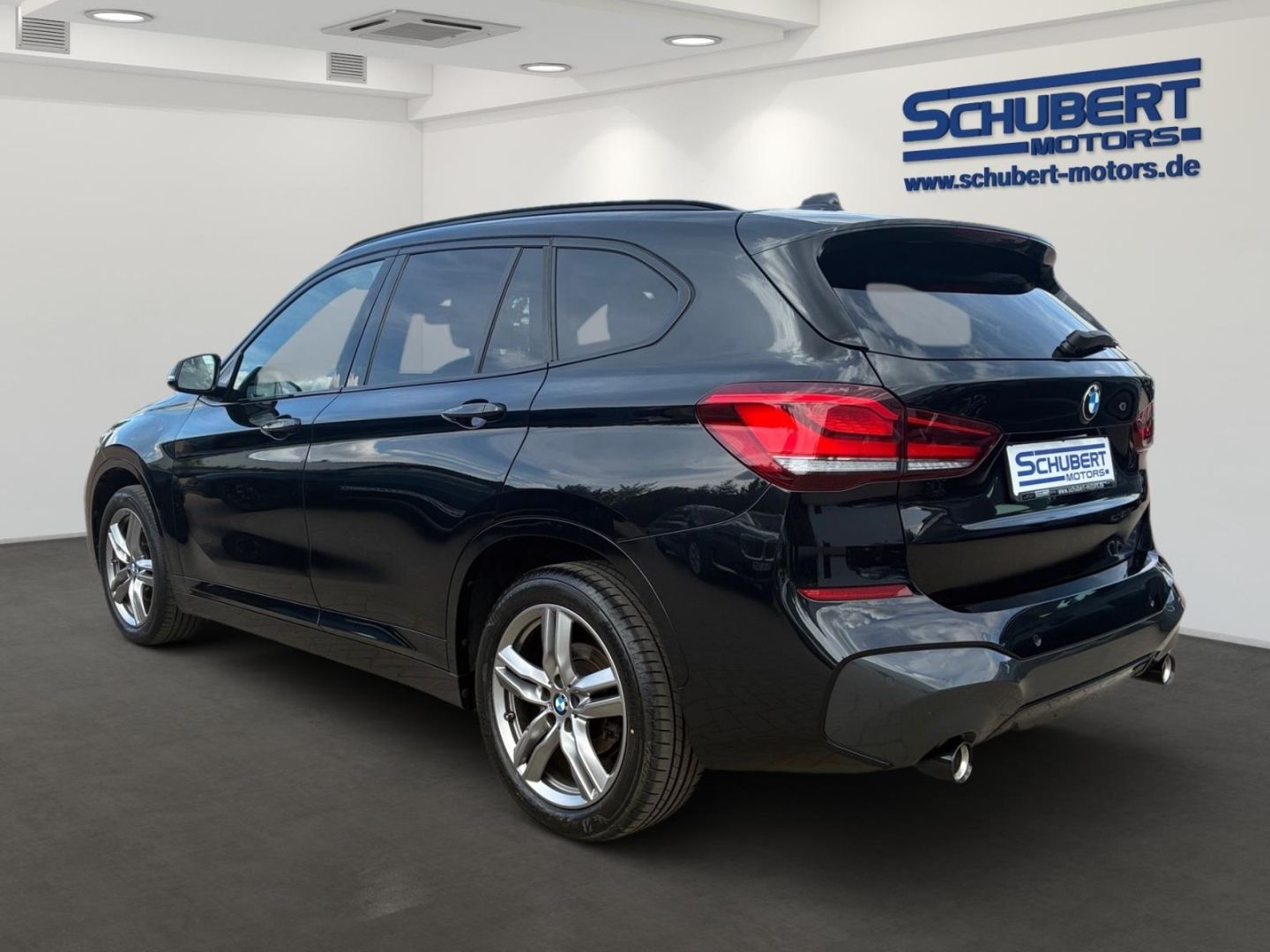 BMW X1 sDrive18d AUTOMATIK M SPORT HUD LED SHZ AHK N foto 4