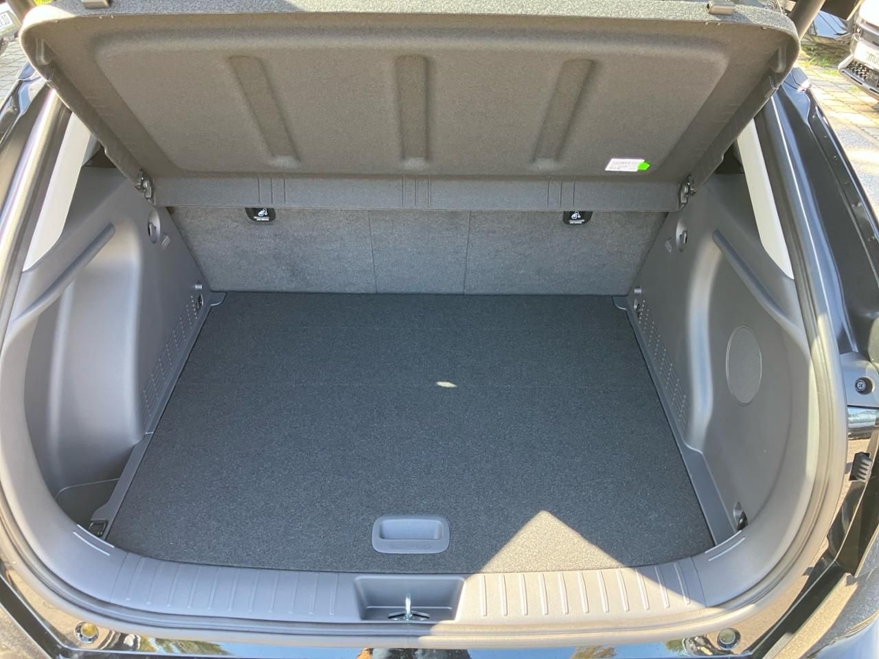 Fahrzeugabbildung Hyundai KONA PRIME SHZ*LHZ*NAVI*BOSE*PANO*