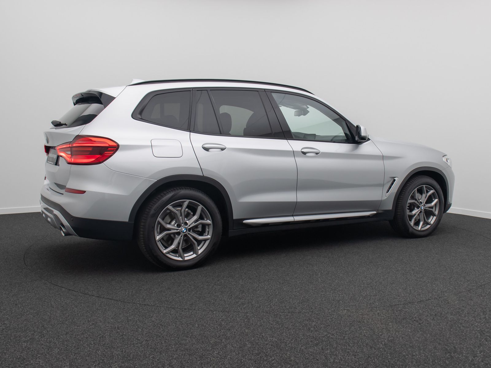 Fahrzeugabbildung BMW X3 xD20d xLine DAB HUD ACC Alarm Sportsitz 19Zol