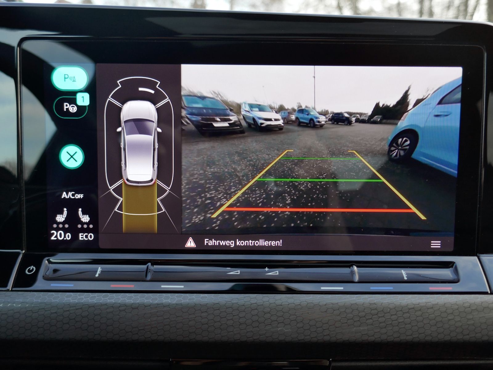 Fahrzeugabbildung Volkswagen Golf GTE 1.4 TSI eHybrid DSG | LED AHK RFK ACC