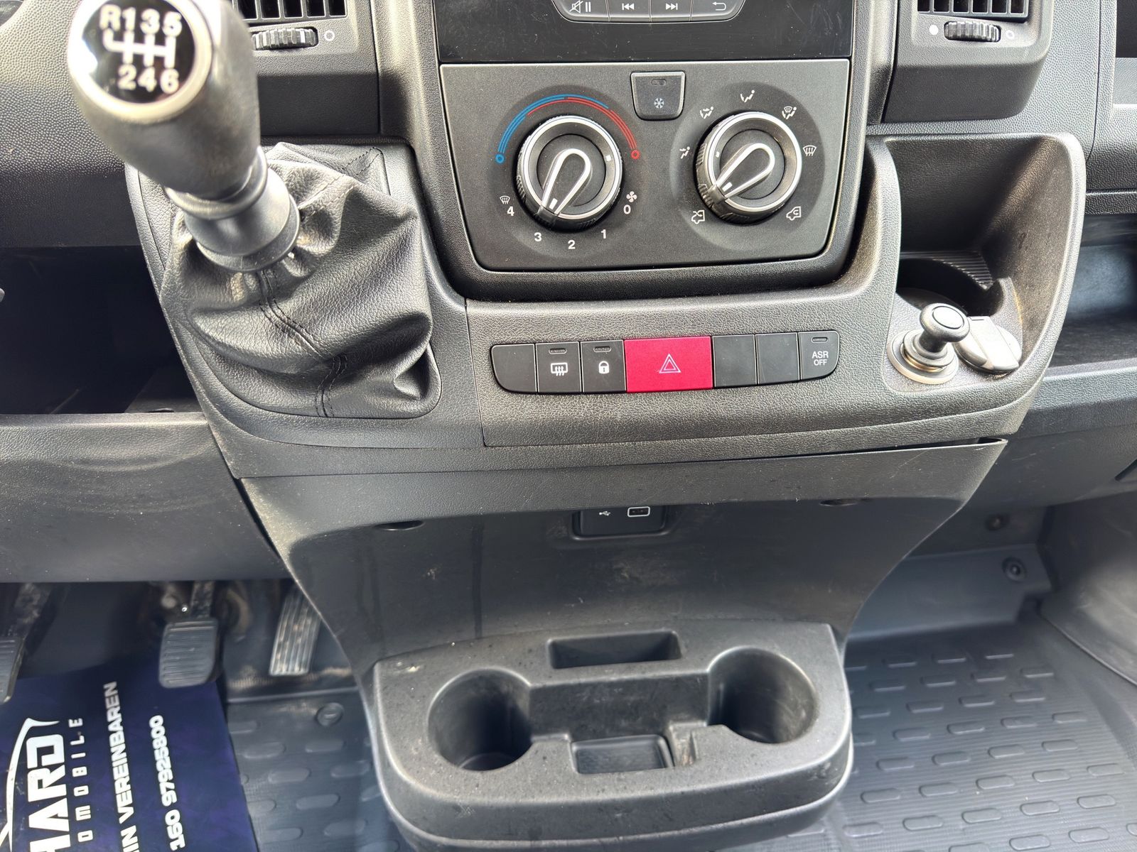 Fahrzeugabbildung Peugeot Boxer 435 L4 BlueHDi 165 DoKa*Klima*AHK*DOPPELK*