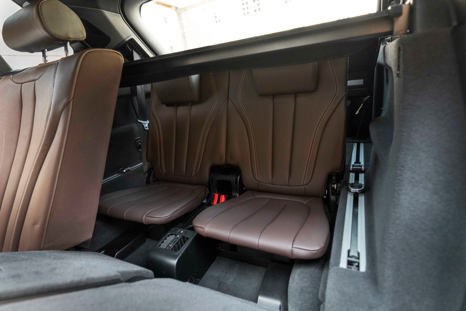 Fahrzeugabbildung BMW X5 xDrive50i M-SPORTPAKET HUD H&K CARPLAY 360°