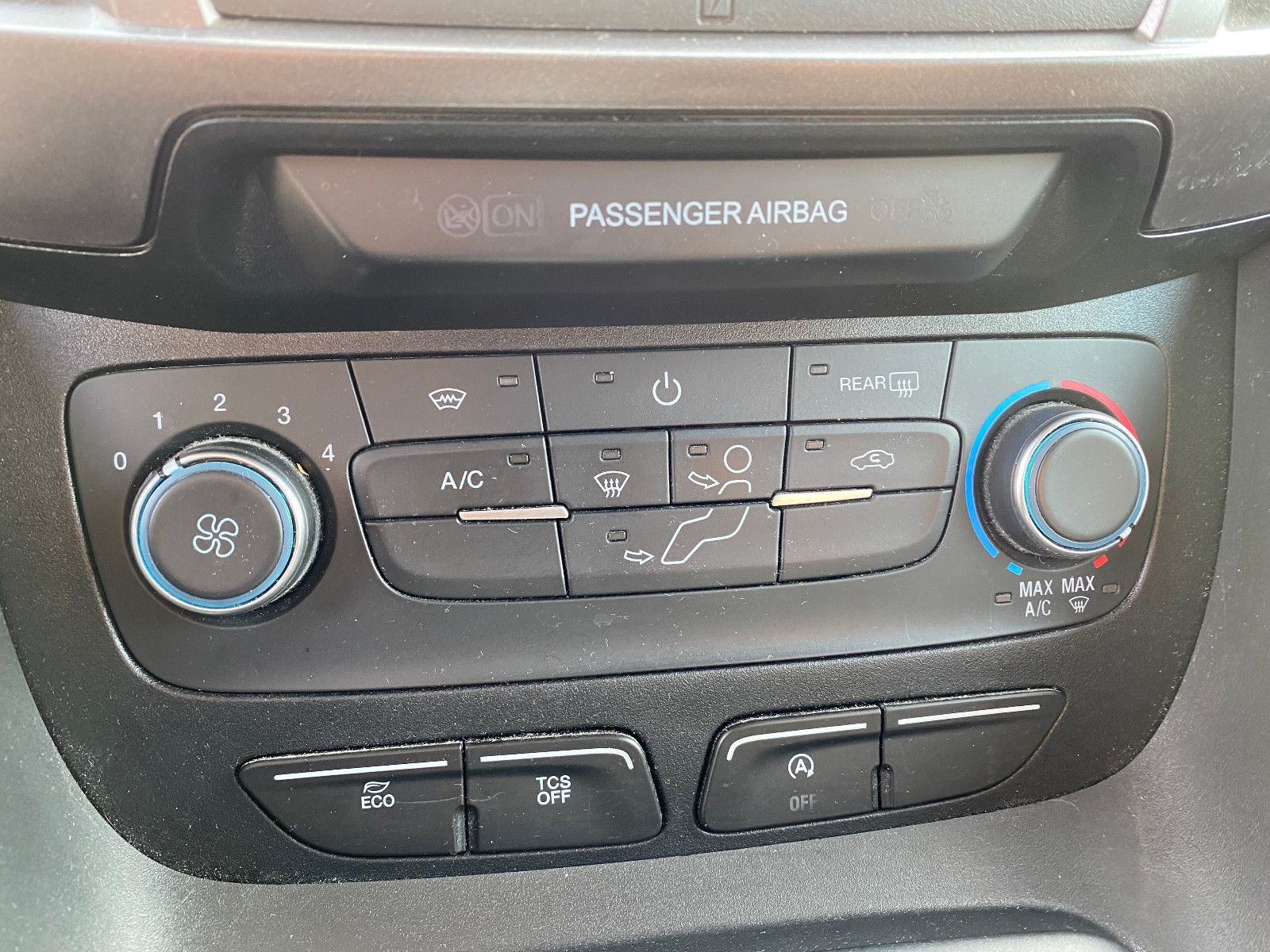 Fahrzeugabbildung Ford Transit Connect*Klima, Navi, Kamera, PDC,
