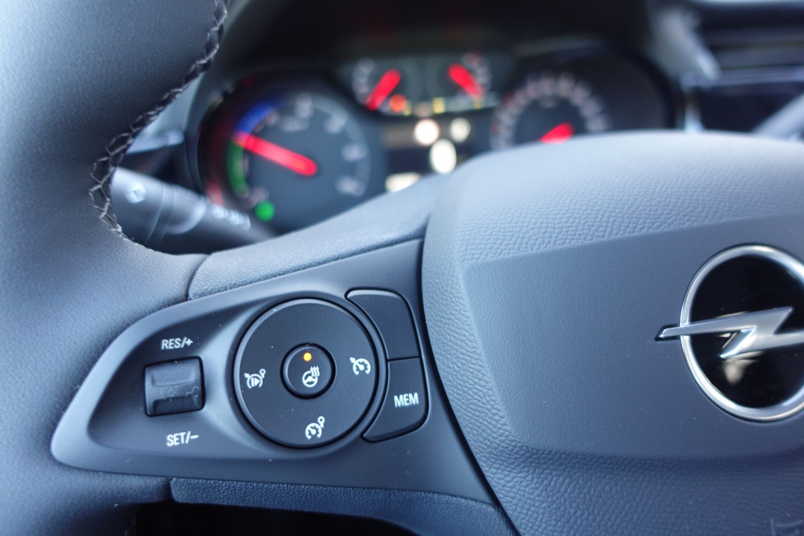 Fahrzeugabbildung Opel Corsa Hybrid Edition Sitzh.,Allwetter,LED,PDC