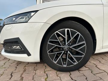 Bild 8 Skoda Octavia Combi 1st Edition*LEDER*MATRIX*StHz*SzHz