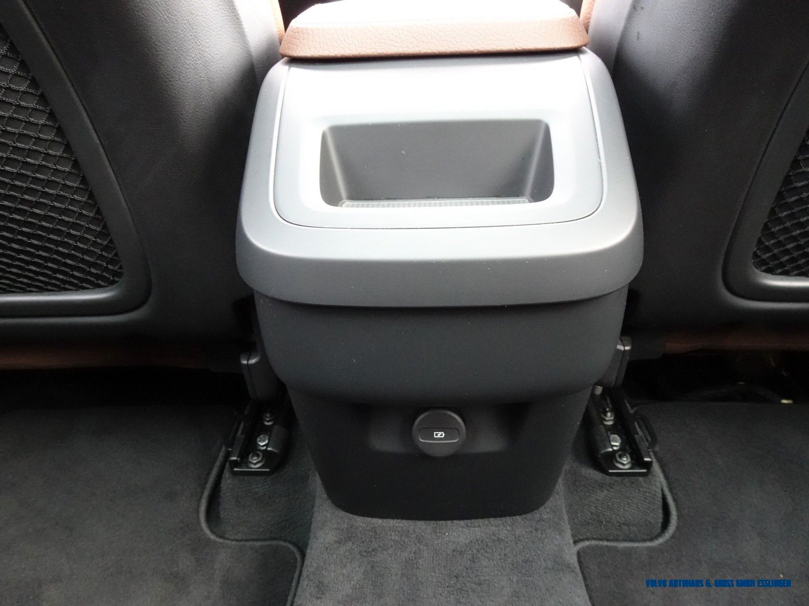 Volvo XC90 B5 AWD Geartronic Momentum Pro foto 18