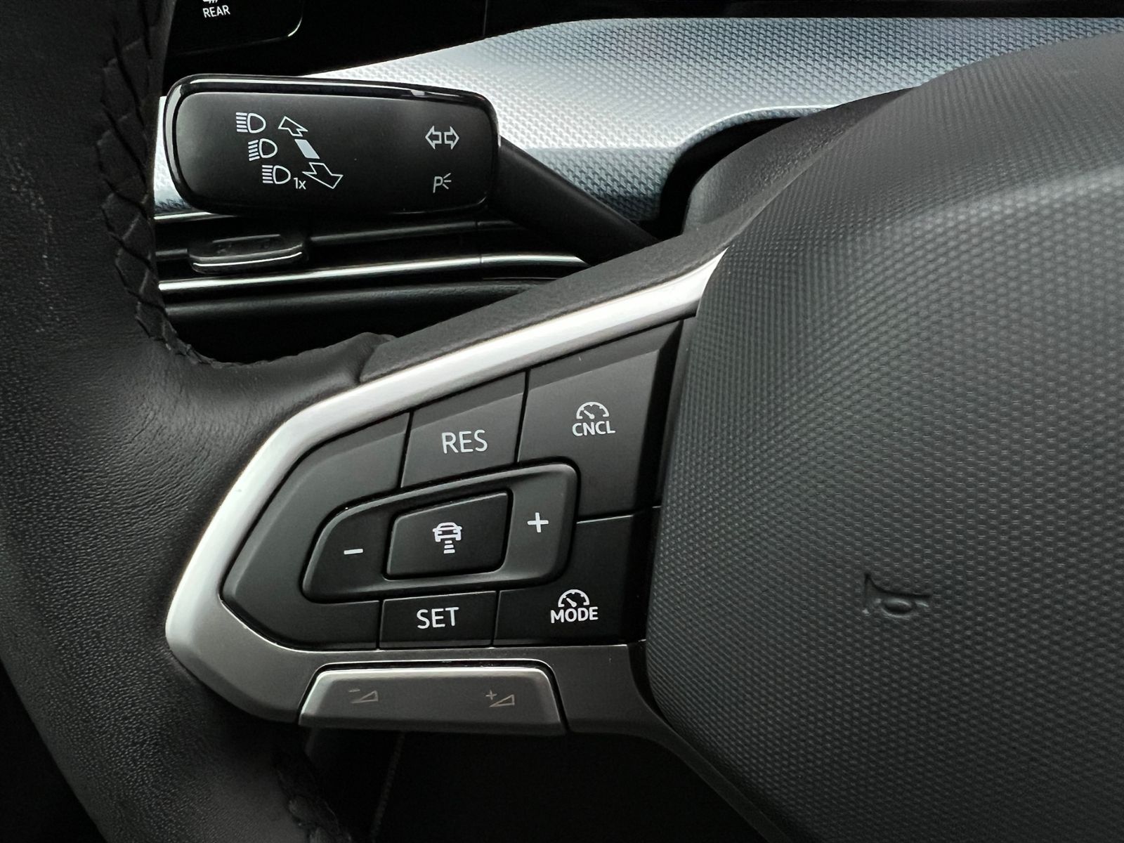 Fahrzeugabbildung Volkswagen Golf VIII GOAL 1.5 TSI *LED, App Connect, 16'-LM