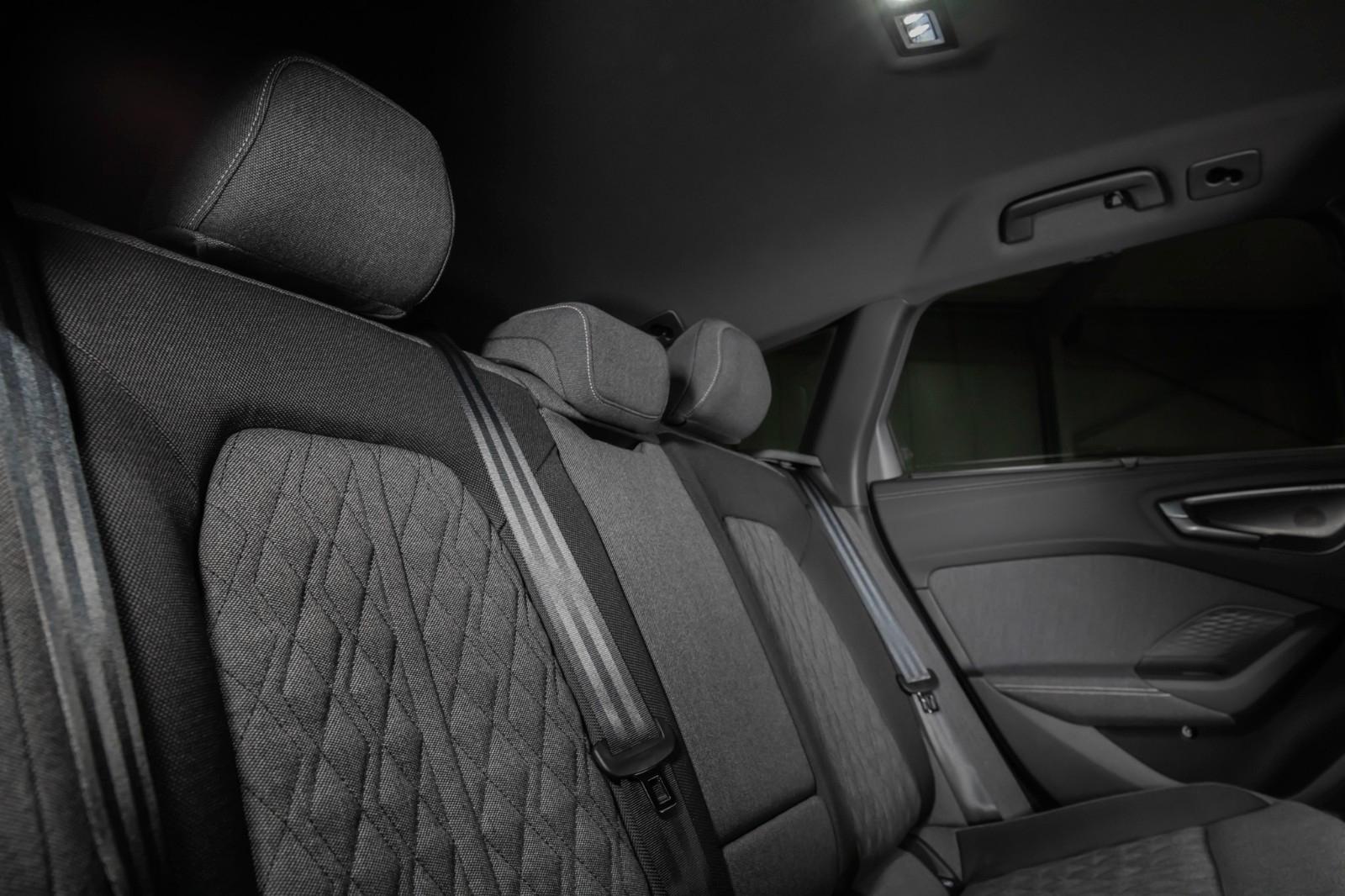 Audi A5 Avant TDI quattro S-Line ed. one  AHK Standh.