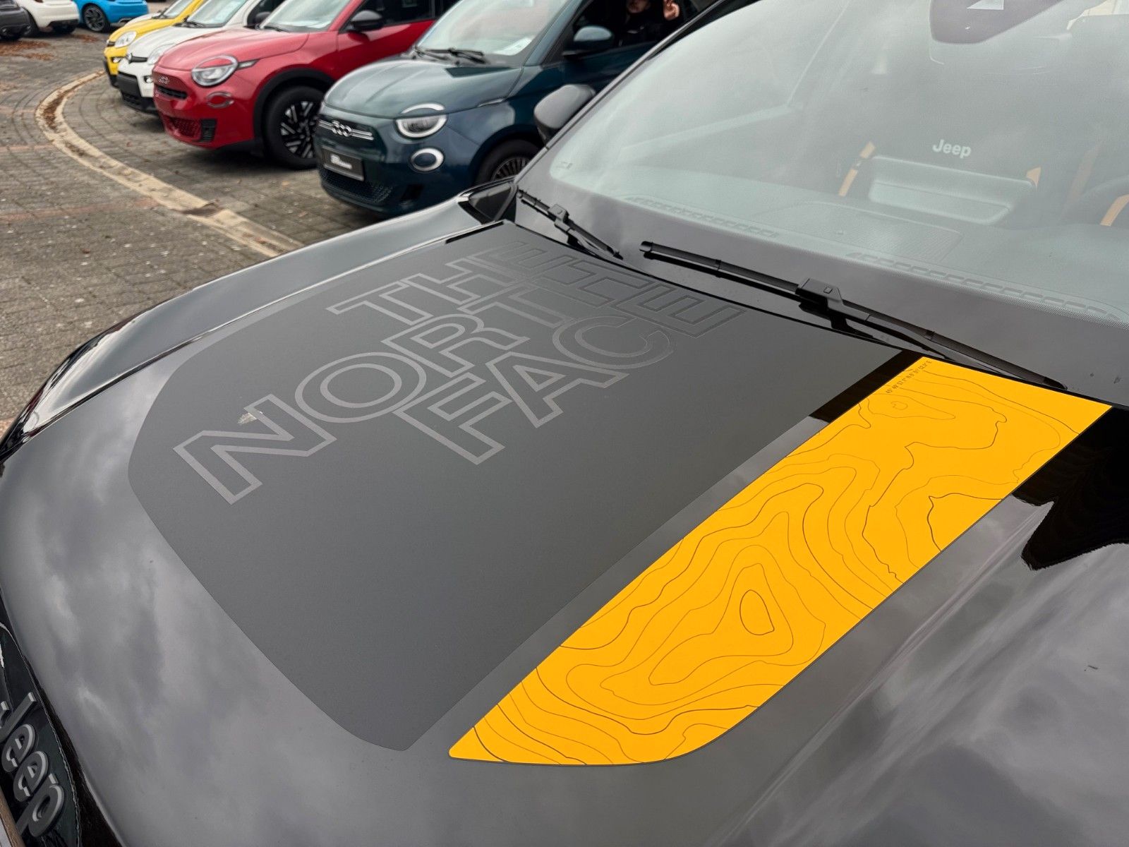 Fahrzeugabbildung Jeep AVENGER 4XE The North Face AWD Navi Kamera