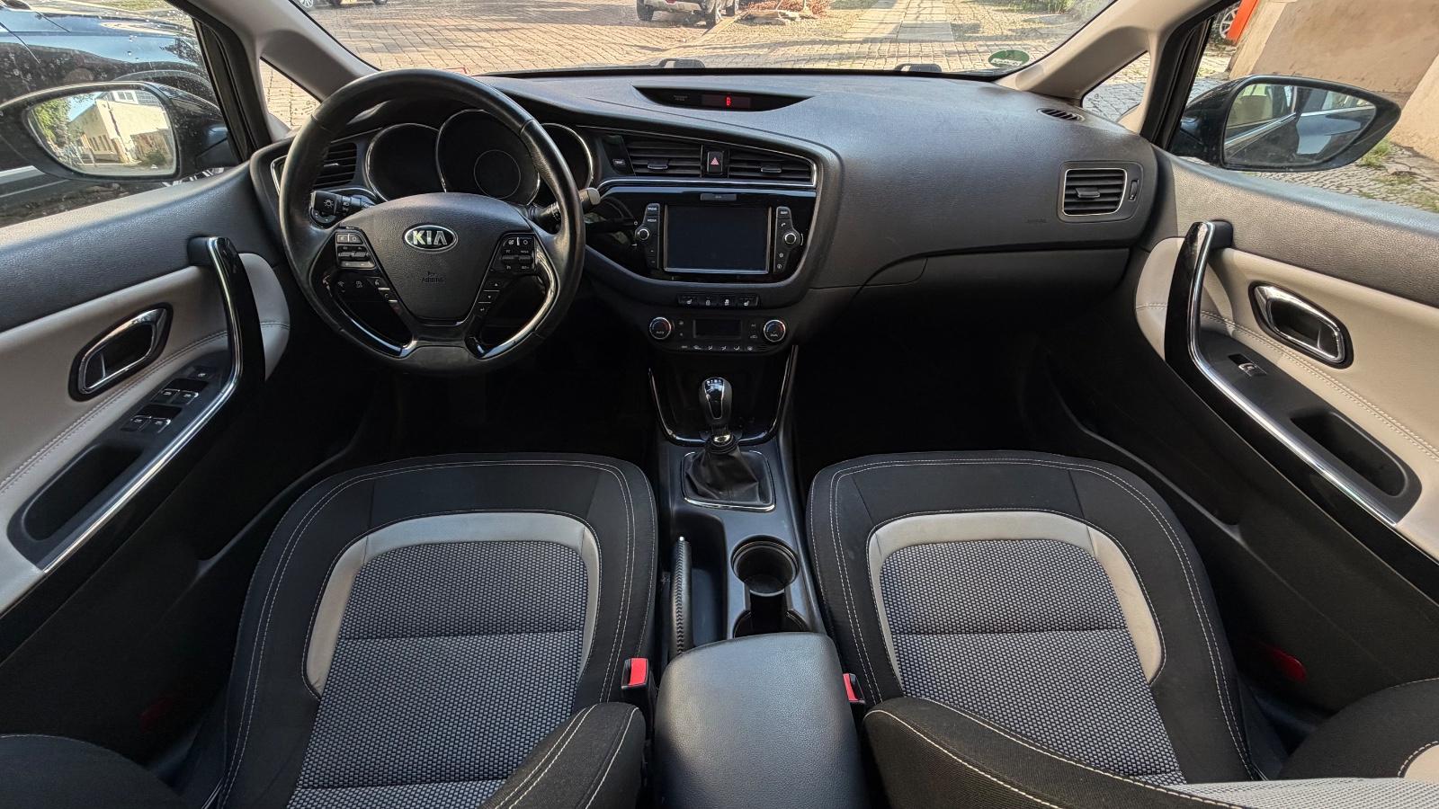 Kia cee'd Sportswagon 1.6 GDI Platinum Edition