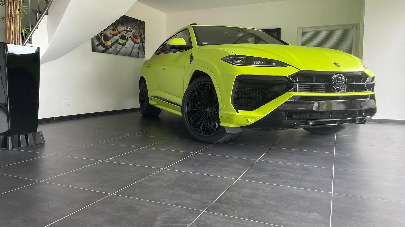 Lamborghini Urus SE+B&O+23"+PANO+MASSAGE-LISTPRICE 345.000€