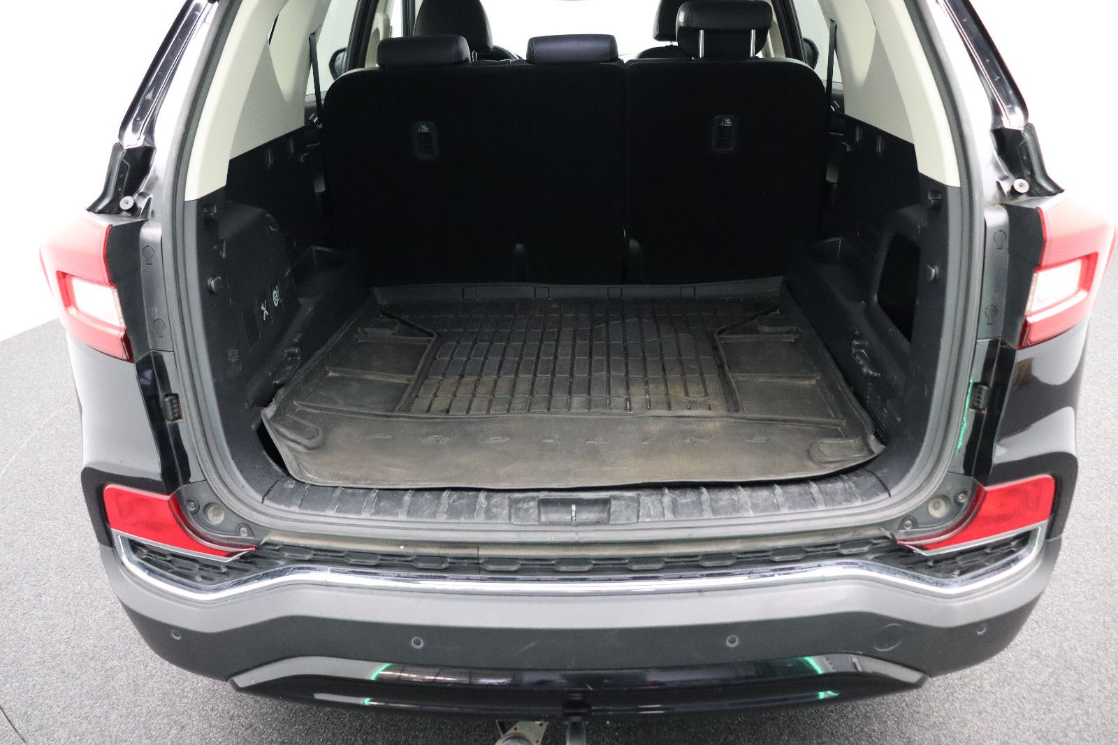 Fahrzeugabbildung Ssangyong REXTON 2.2 4WD AT QUARTZ+Comfort-Paket AHK 3.5T