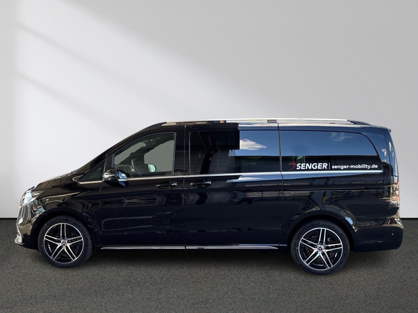 Mercedes-Benz V 300d Exclusive 4x4 lang AMG AIRMATIC Pano 360° imagem 3