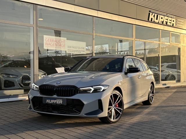 BMW 330 e xDrive Tou°M Sportp.PRO ACC+°360°-HarmKard