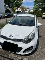 Kia Rio 1.4 FIFA WORLD CUP EDITION FIFA WORLD CU... - Kia Rio: Fifa World Cup Edition