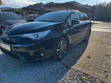 Toyota Avensis Touring Sports Business Edition 2.0 D