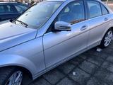 Mercedes-Benz C 180 BlueEFFICIENCY - - Mercedes-Benz C 180 Gebrauchtwagen in Lübeck