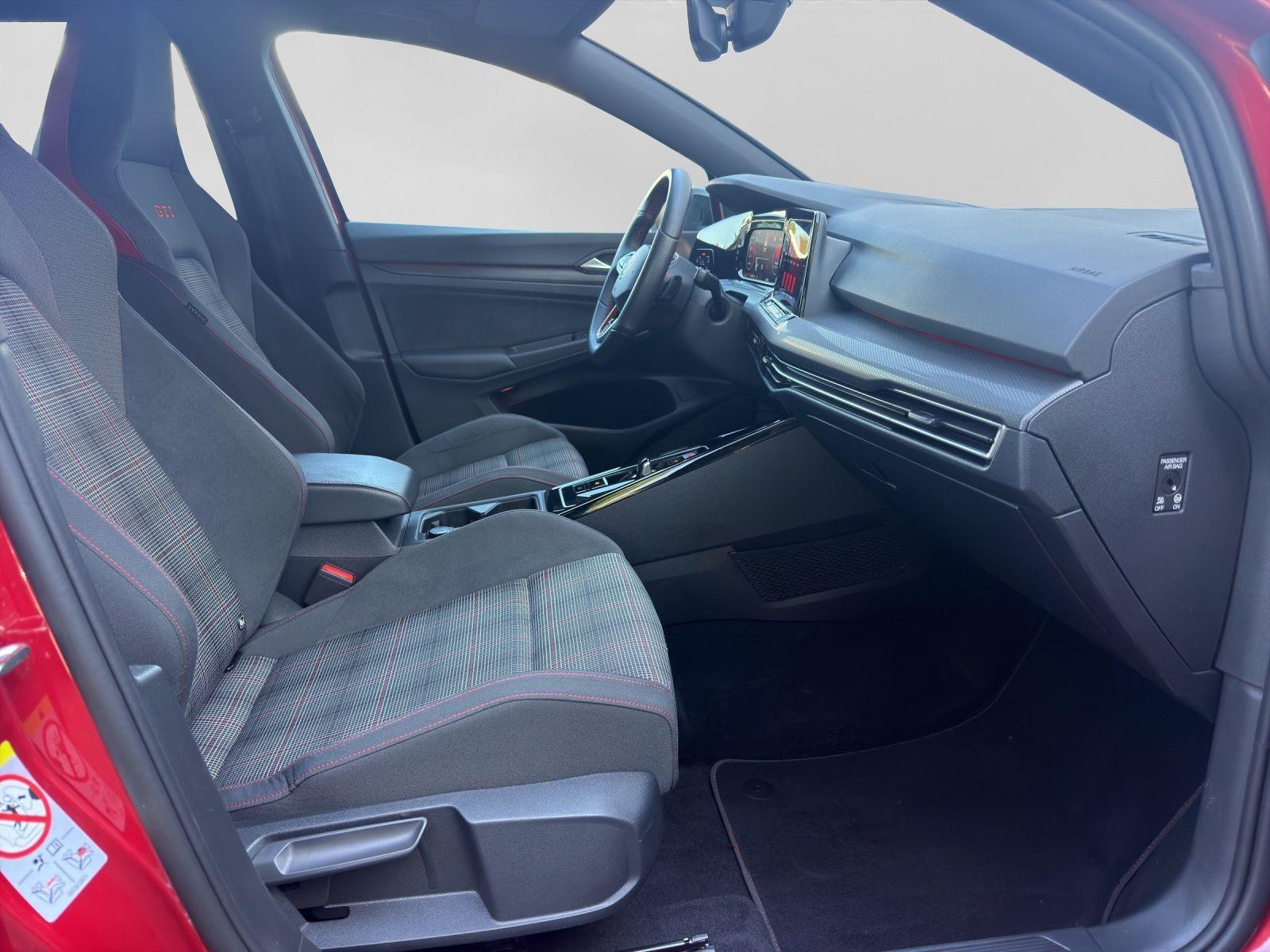 Volkswagen Golf GTI BLACK IQ.LIGHT KAMERA NAVI ASSIST, миниатюра 4