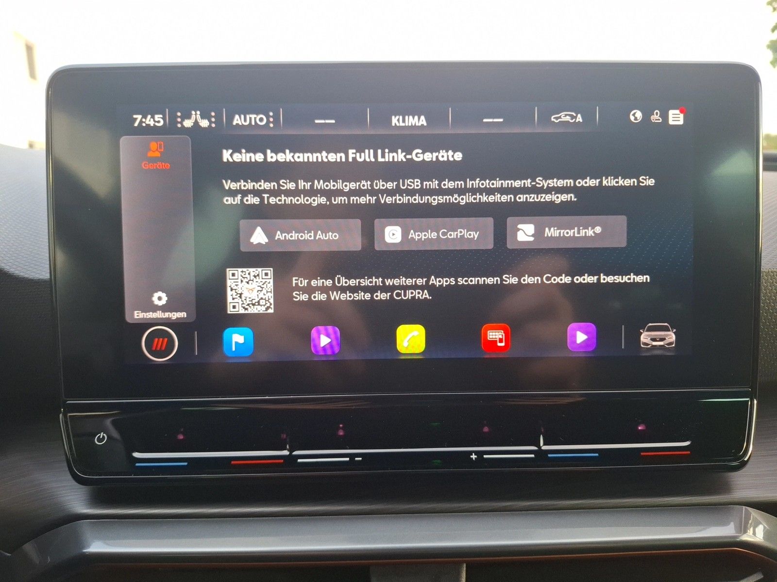 Fahrzeugabbildung CUPRA Leon ST VZ 4Drive DSG LED AHK Navi AID ACC RFK S