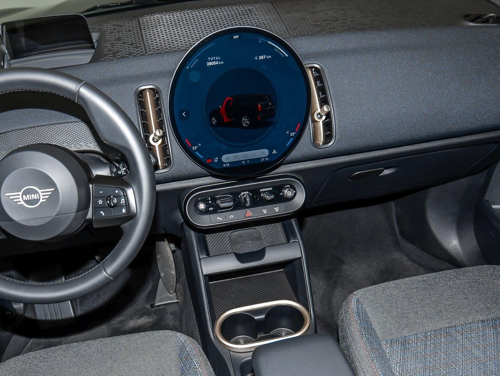 MINI Countryman E Essential SHZ PDC LED