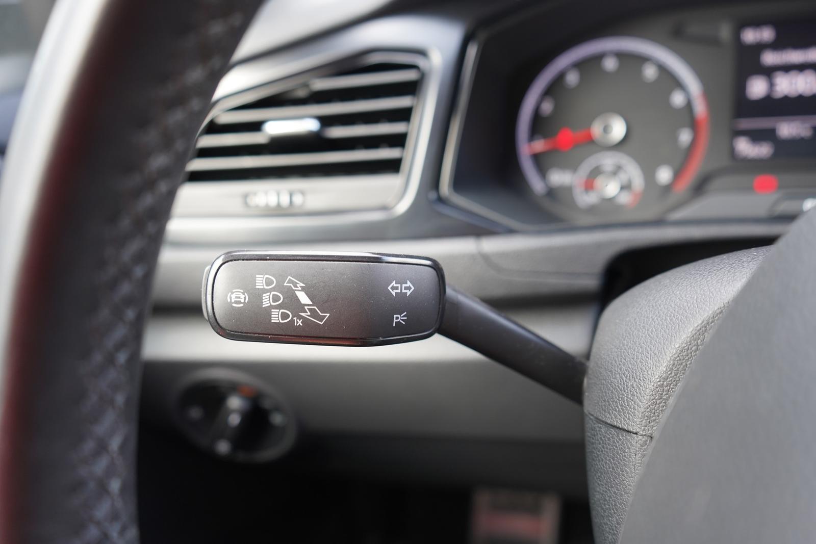Volkswagen T-Roc 1.0 Basis Sitzheizung Klimaaut. DAB PDC, миниатюра 24