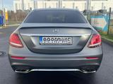 Mercedes-Benz Mercedes AMG E43 4MATIC | Panorama | Designo |  - graue Mercedes-Benz E 43 AMG