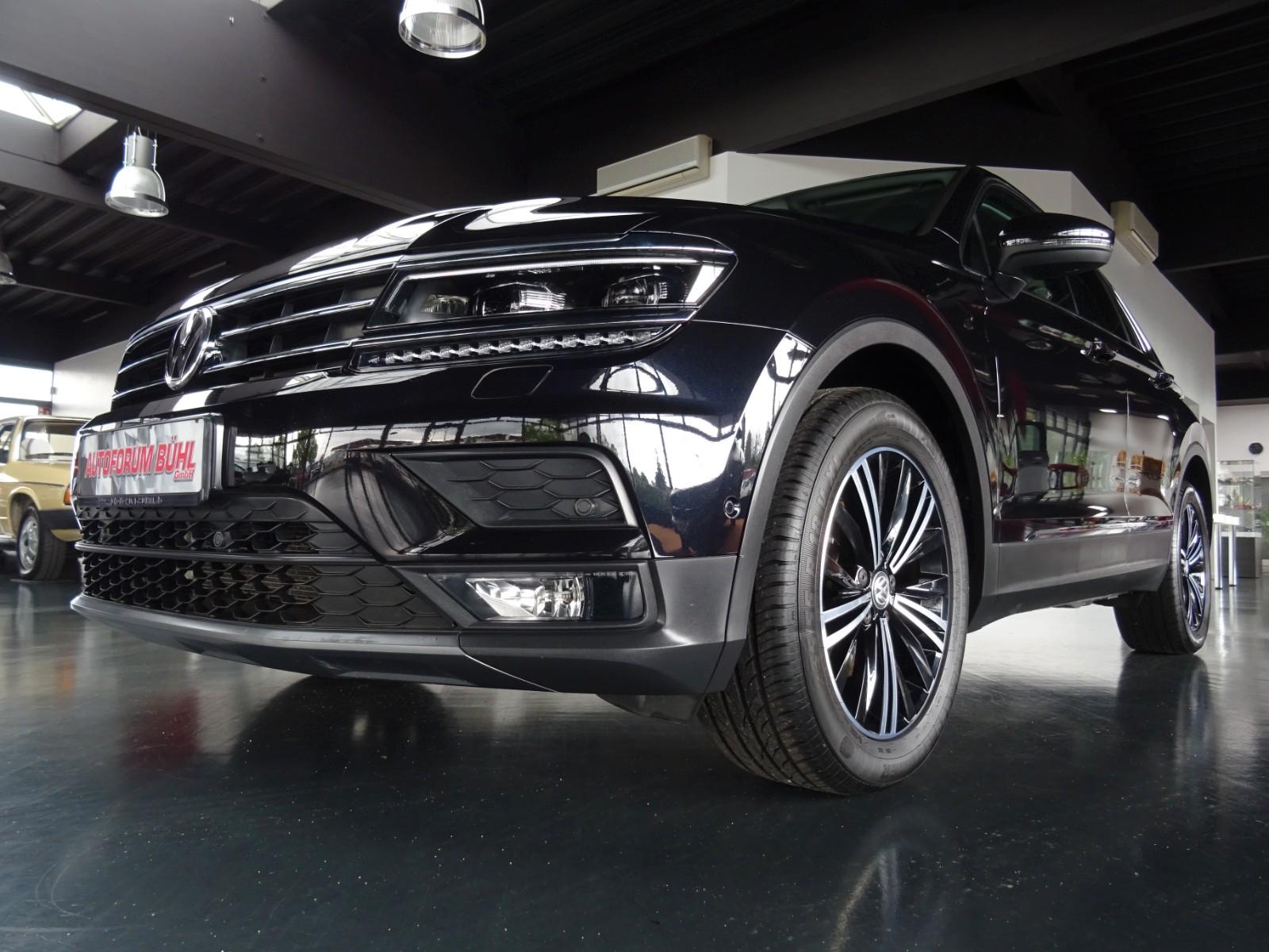 Volkswagen Tiguan 2.0 TDI Comfortline/ Navi/ LED/ AHK/ Pano