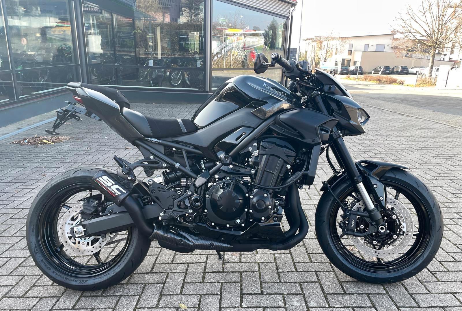 Kawasaki Z 900/Höly Performance Black/Starterbonus