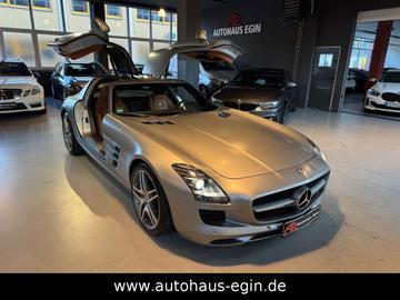صورة 5 لـ 2011 Mercedes-BENZ SLS AMG