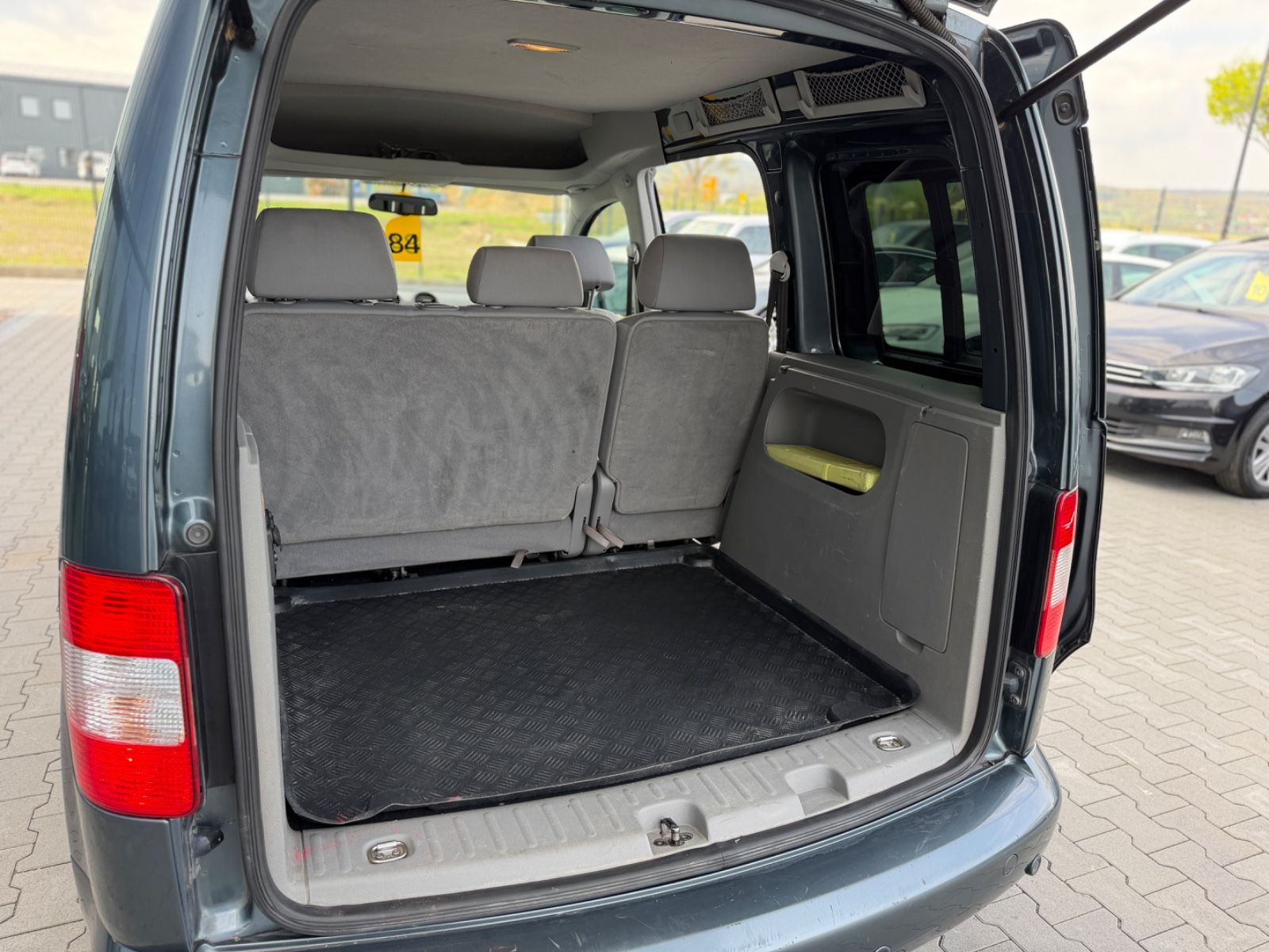 Caddy 1.6 Life Klimaaut. Anhängerk 5Sitz Tüv NEU