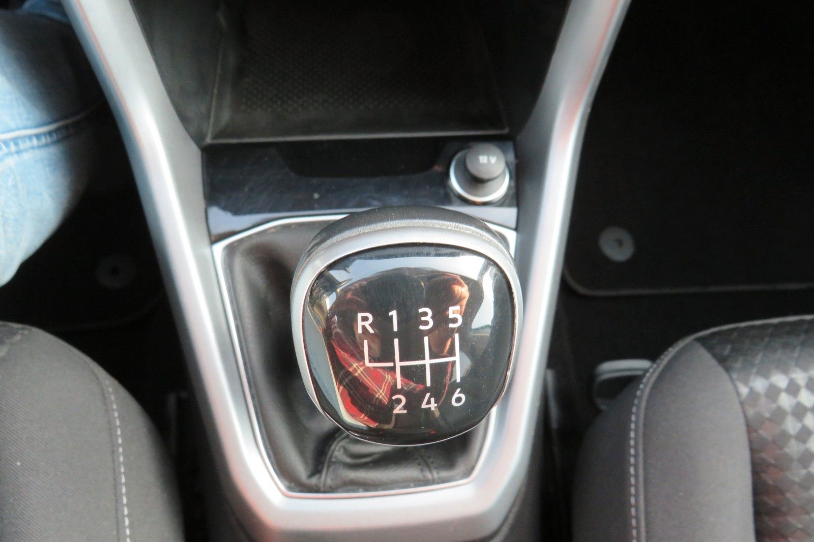 Fahrzeugabbildung Volkswagen T-Cross Active ACC NAVI APP GJ SITZH. PDC 1HD