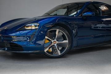 صورة مصغرة 11 لـ 2020 Porsche TAYCAN