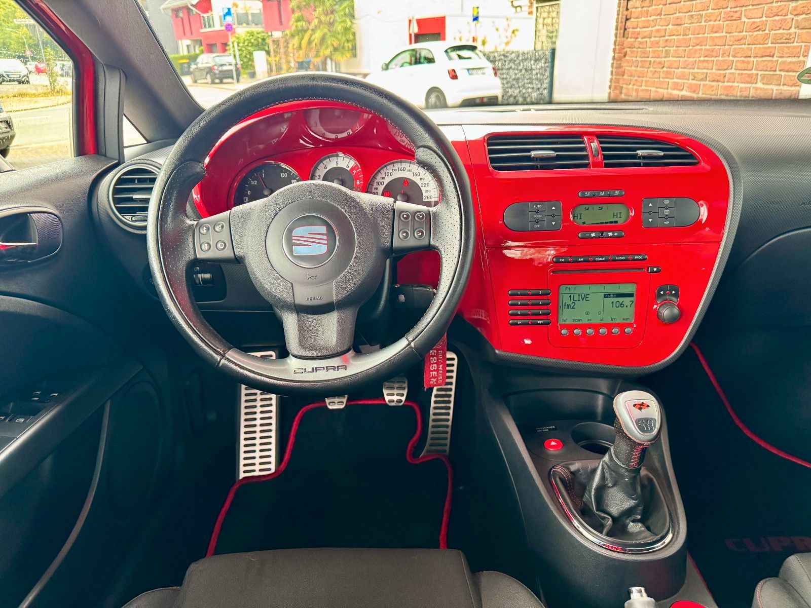 Fahrzeugabbildung SEAT Leon Cupra Xenon/Schalensitze/TÜV NEU