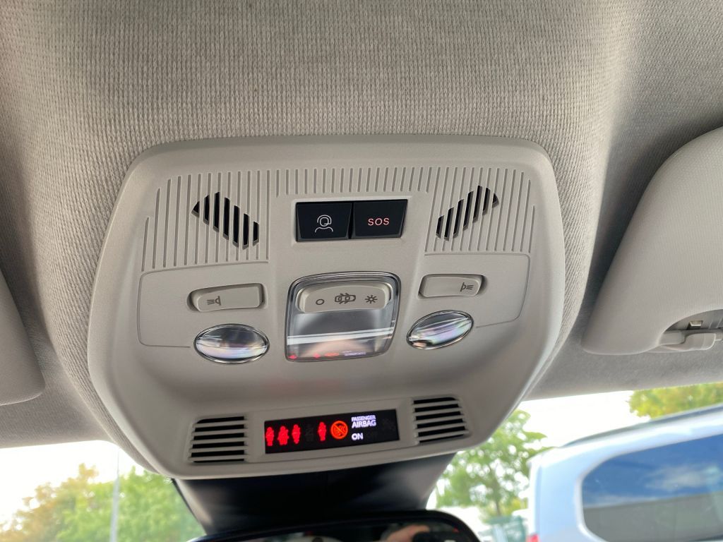 Fahrzeugabbildung Citroën e-C3 MAX *11 kW Lader*Cam*LED*17 Zoll*Navi*