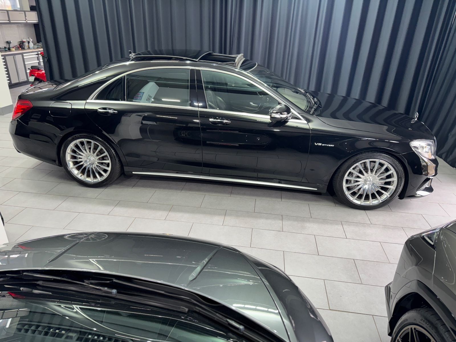 Fahrzeugabbildung Mercedes-Benz S 63 AMG 4Matic L|AMG DRIVERS|LANG|TV|VOLL