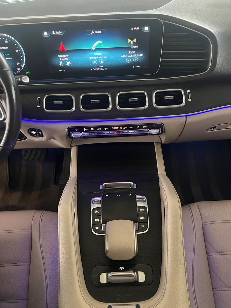 Fahrzeugabbildung Mercedes-Benz GLE 300 d 4Matic AMG LINE *22-ZOLL*ALL BLACK*