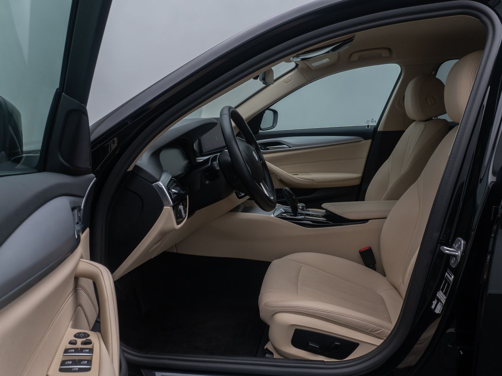 Fahrzeugabbildung BMW 520i HUD HiFi DAB Kamera Leder Alarm 4xKlima