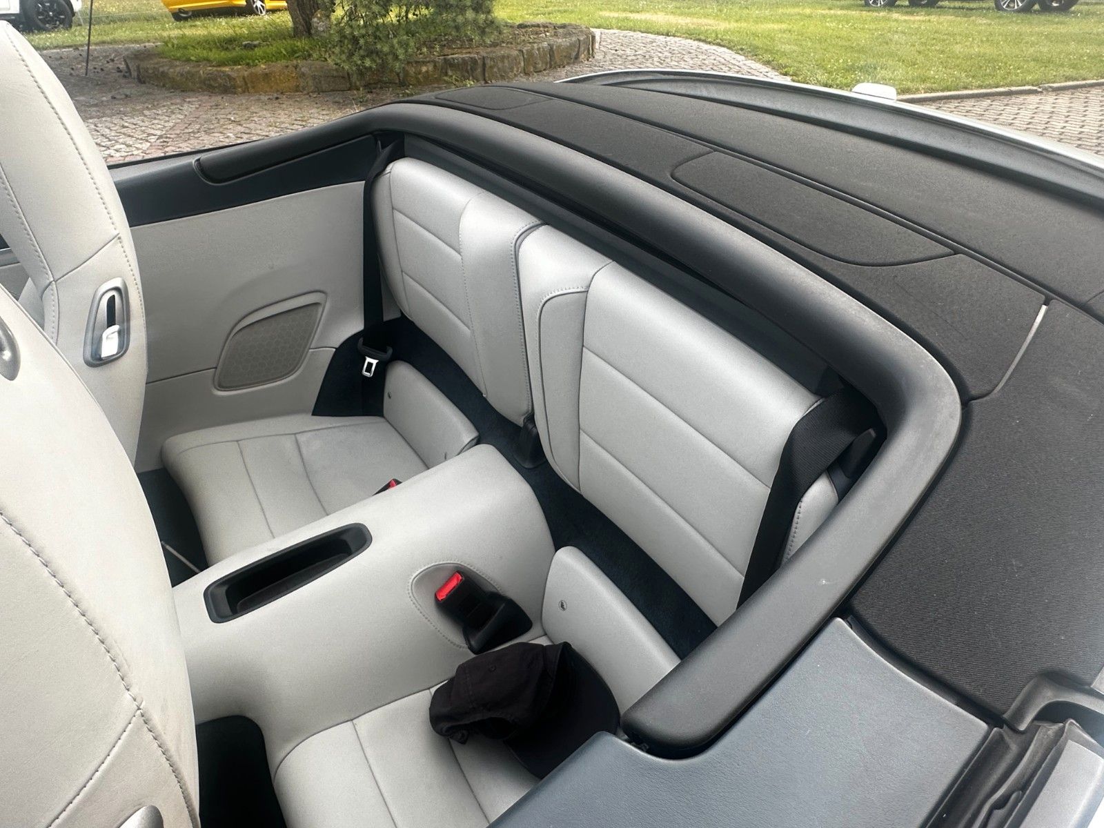 Fahrzeugabbildung Porsche 911 Carrera Cabriolet