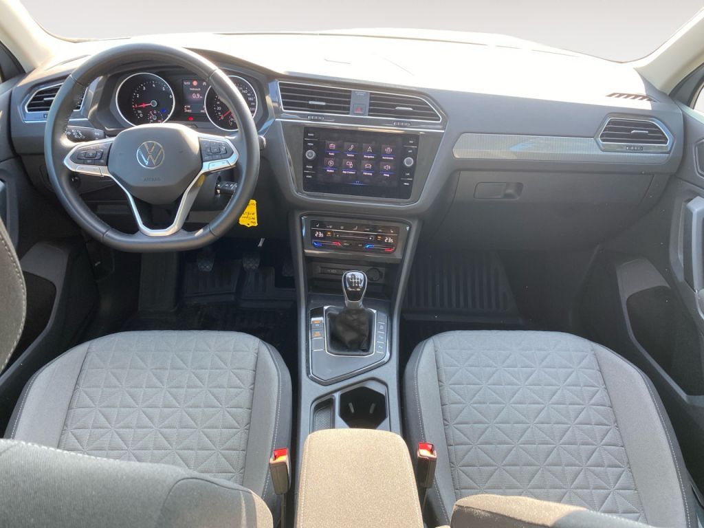 Fahrzeugabbildung Volkswagen Tiguan 1.5 TSI Life *AHZV*IQ.Drive*