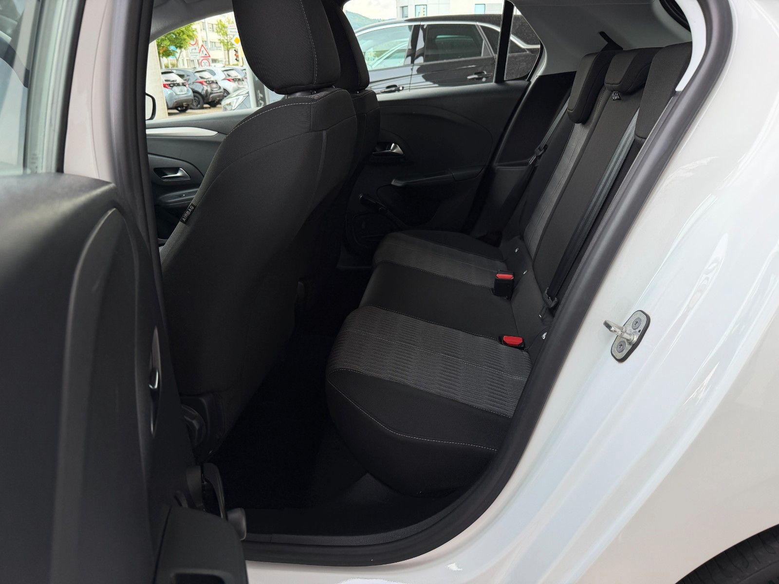 Fahrzeugabbildung Opel Corsa F Edition 100PS PDC/Tempomat!