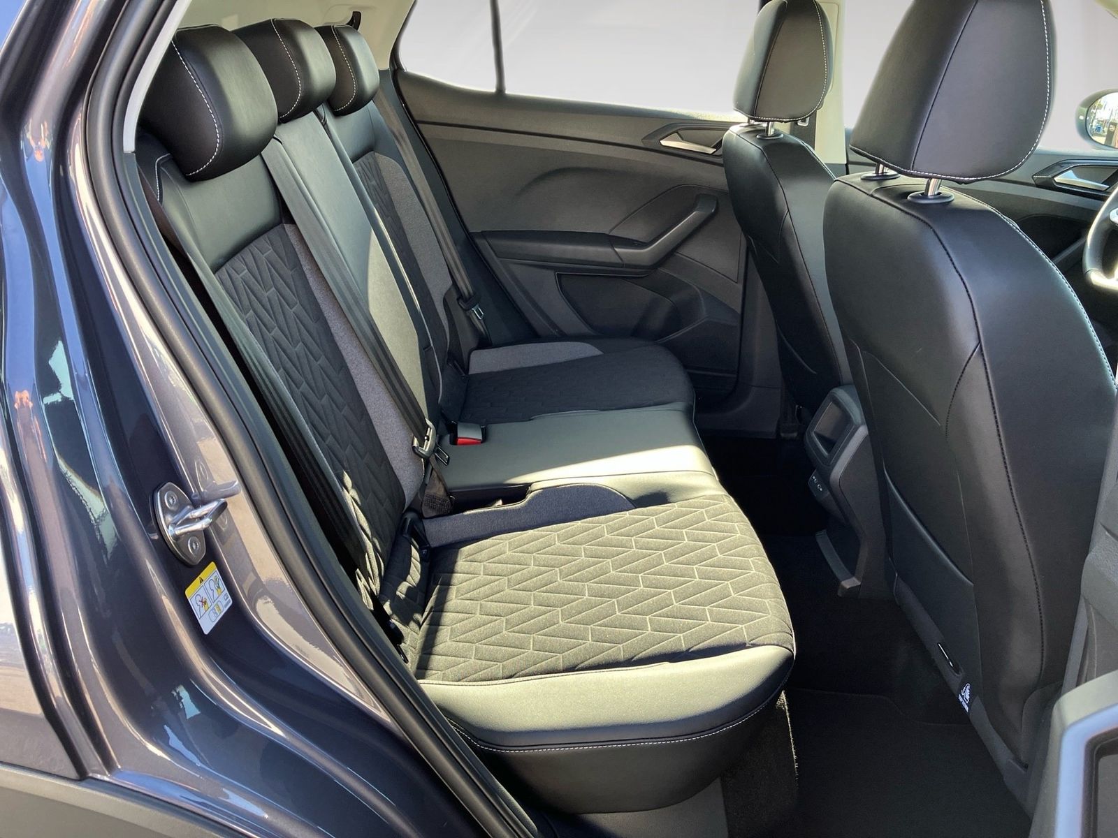 Volkswagen T-Cross - Bild 10