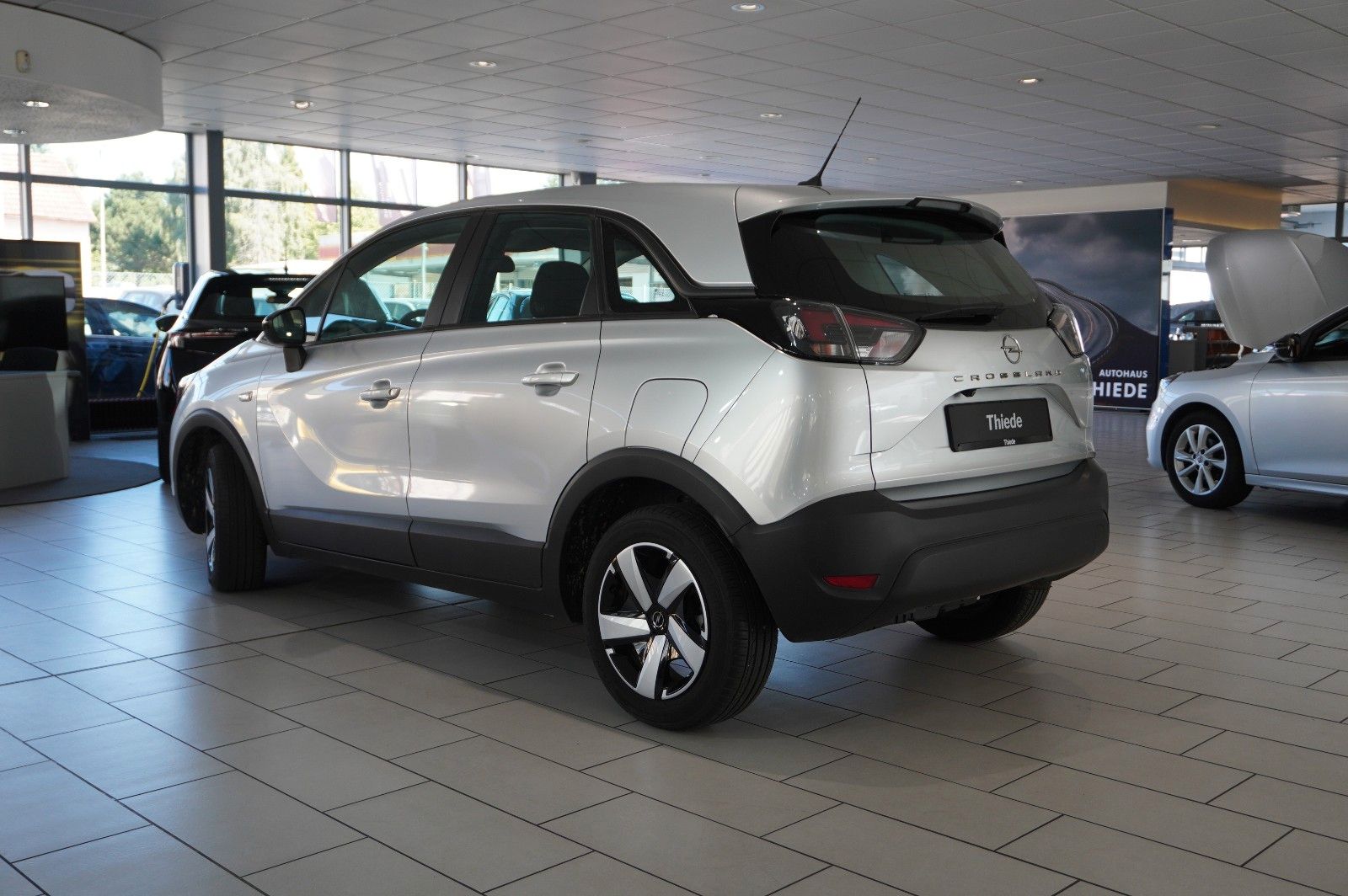 Fahrzeugabbildung Opel Crossland (X) 1.5D EDITION NAVI/LED/KAMERA/DAB+