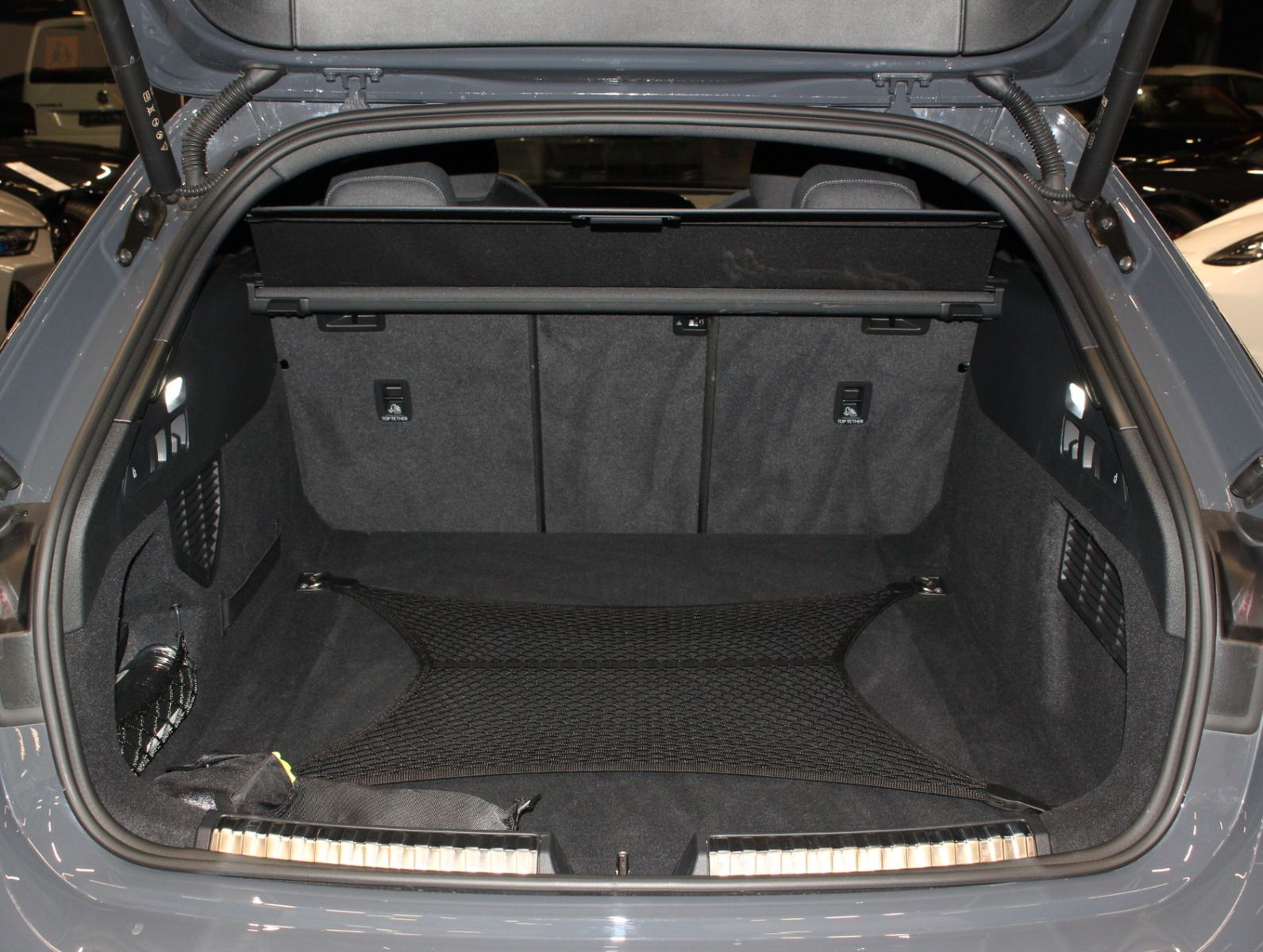 Fahrzeugabbildung Audi A5 TDI S tr quattro edition one Avant*S-Line