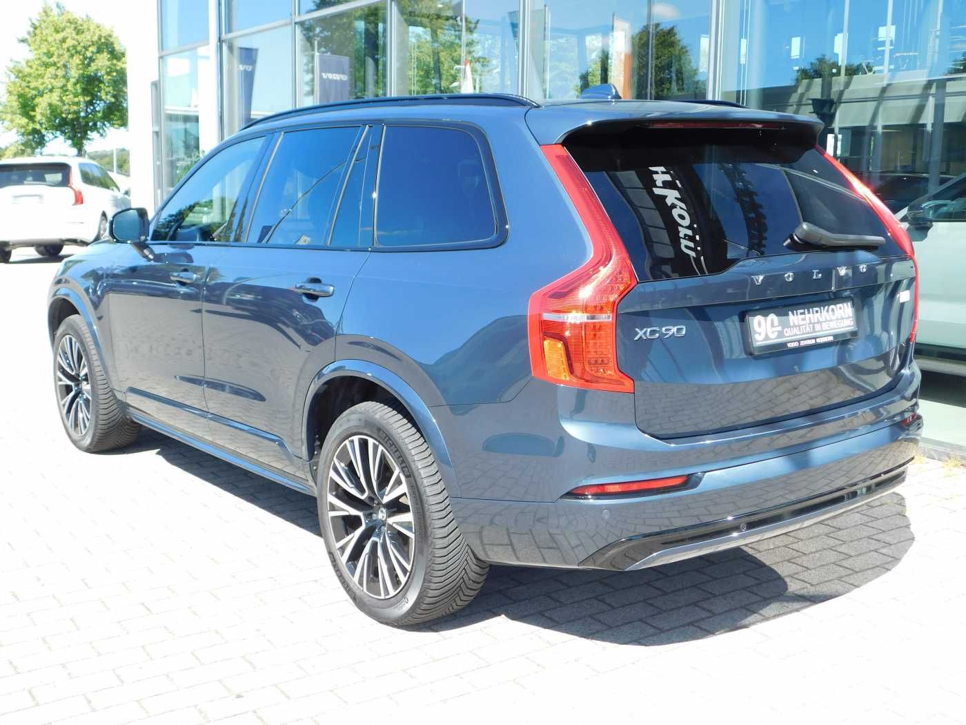 Fahrzeugabbildung Volvo XC90 Plug-In-Hybrid T8 AWD Recharge Plus Bright