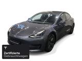 Tesla Model 3 Rear-Wheel Drive - silberne Tesla Model 3