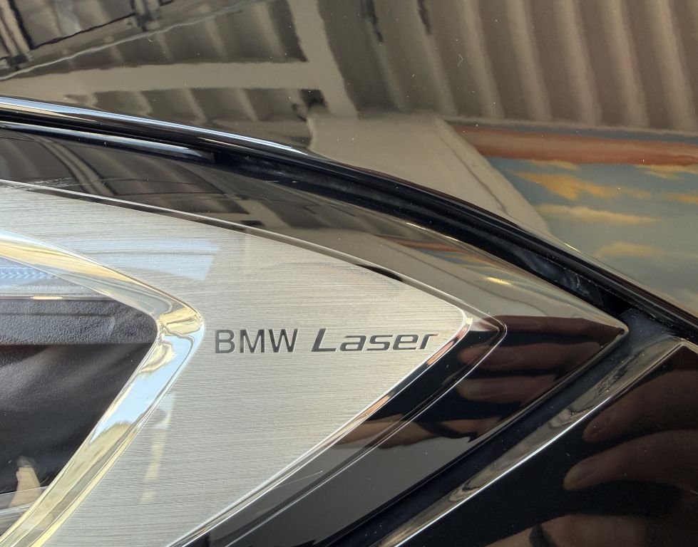 BMW 330e  Advantage KAM+KOMF+ACC+LASER+HUD+SPUR+DAB foto 21
