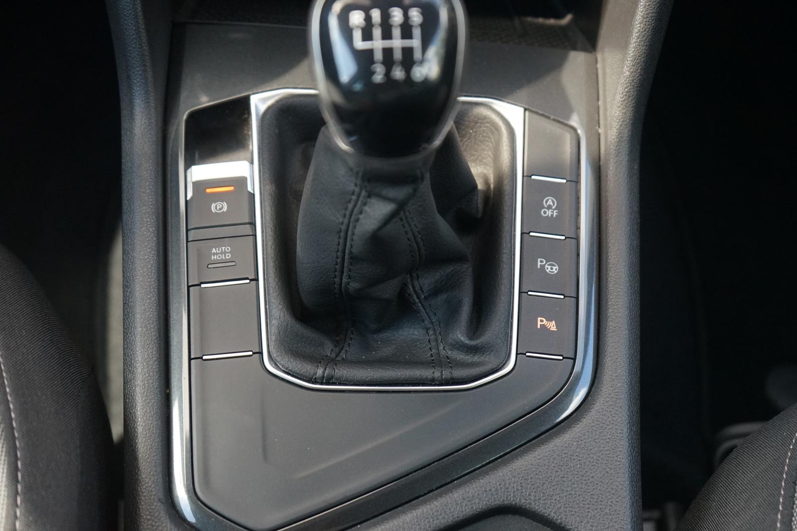 Volkswagen Tiguan 1.5 TSI Active LED Navi ACC Totwinkel AHK, миниатюра 15
