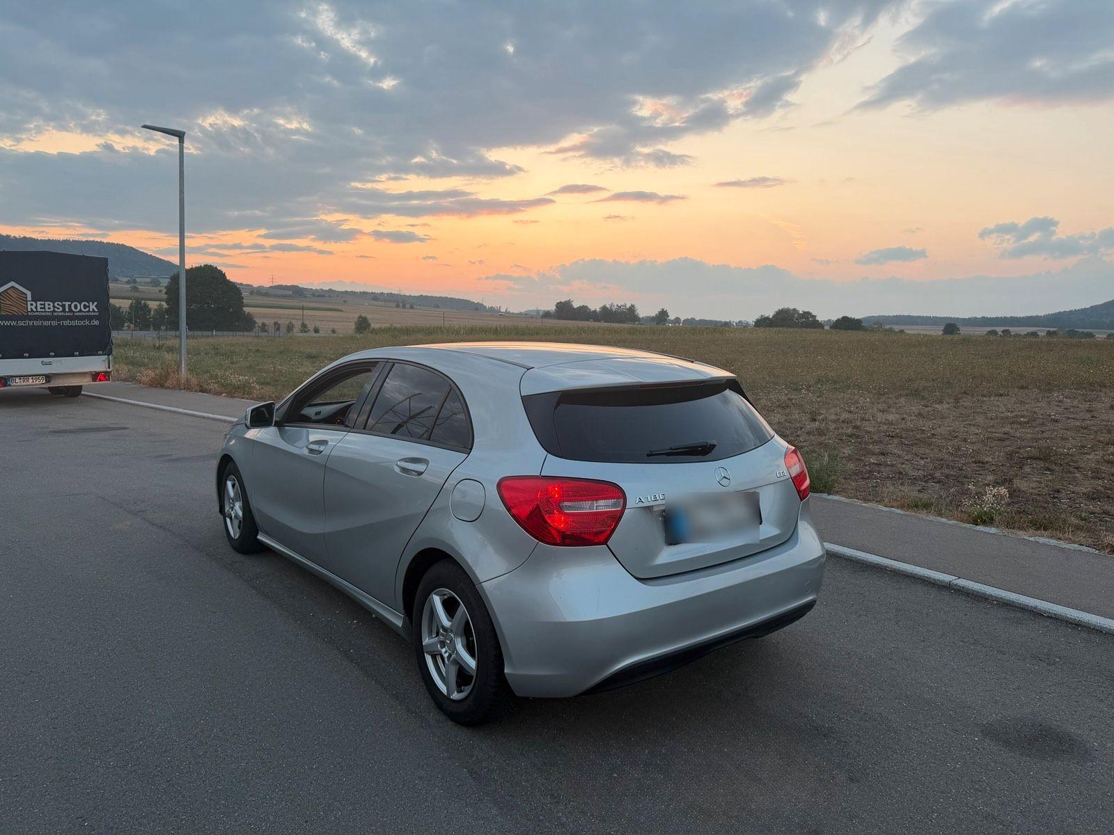 Mercedes-Benz A 180