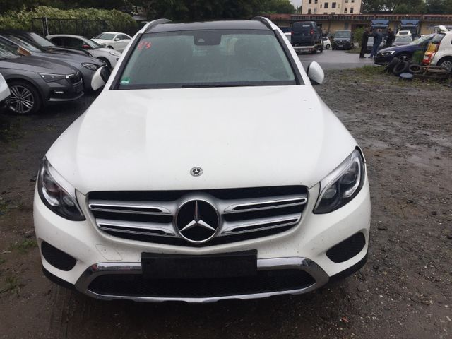 Mercedes-Benz GLC 350 d 4Matic. Panorama-Dach